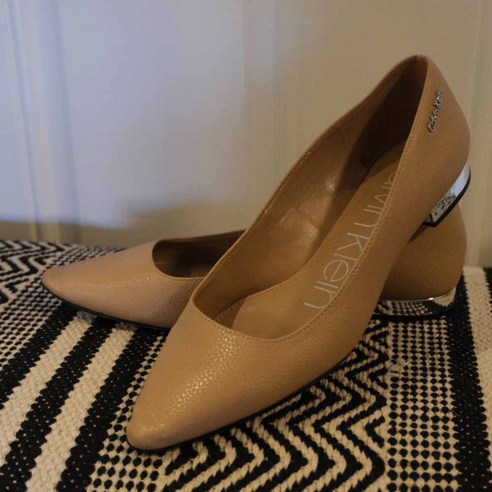 Calvin Klein Beige Point Toe Flats | Size 6.5